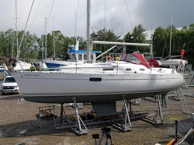 1999 Beneteau OCEANIS 321