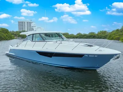 2021 Tiara 43 LE