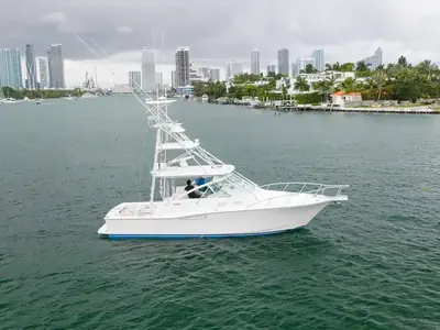 2006 Cabo 35 Express