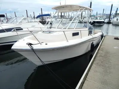 Grady-White Adventure 208