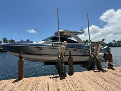 Formula 330 Crossover Bowrider Ob