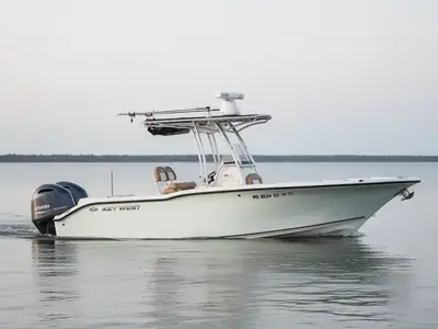 2018 Key West 244 Center Console
