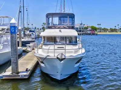 2022 Beneteau Swift Trawler 41 Fly