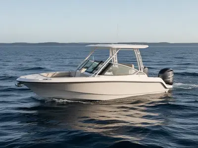 2022 Boston Whaler 240 Vantage