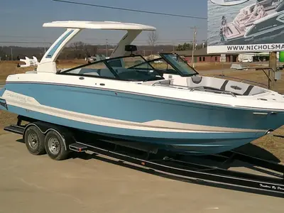 Chaparral 30 SURF