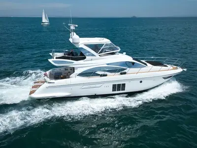 Azimut 54 Fly
