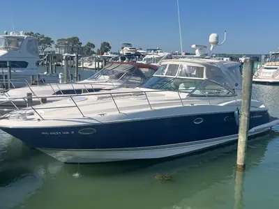 2010 Monterey 400 SPORT YACHT