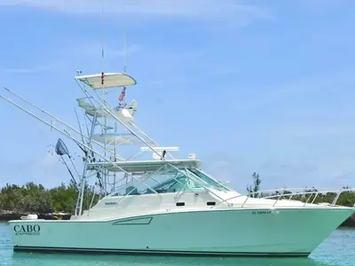 2002 Cabo 35 Express