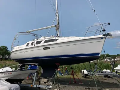2000 Hunter 320