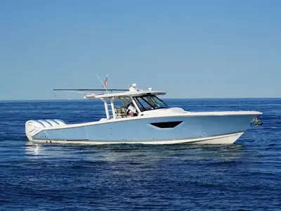 2022 Pursuit S 428 Sport