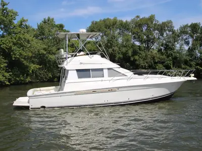 Silverton 37 Convertible