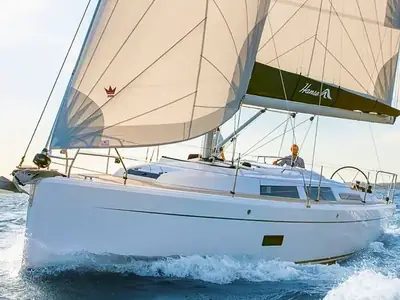 2019 Hanse 348