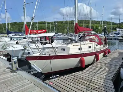 1987 Victoria . 30 Paine