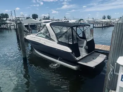Four Winns V275