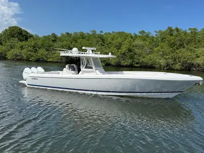 Intrepid 375 Center Console
