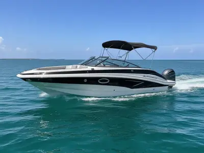 2021 Crownline E235 XS