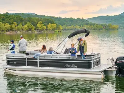 Sun Tracker SPORTFISH 22 DLX