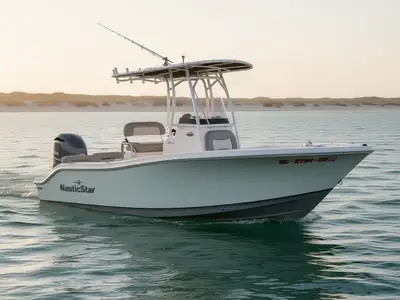 2021 Nautic Star 2102 LEGACY