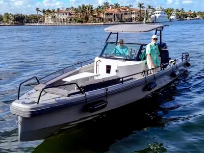 2017 Axopar 28 T-Top