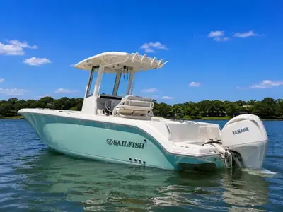 2026 Sailfish 252 CC