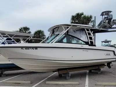 2015 Boston Whaler 270 Vantage