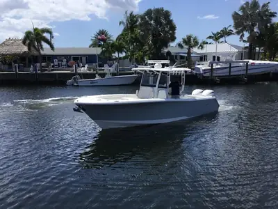 2024 Sea Hunt GAMEFISH 28 CB