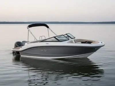 2018 Sea Ray SPX 190