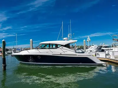 2017 Tiara 39 Coupe