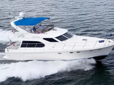 2004 Ocean Alexander 48