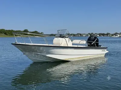 Boston Whaler MONTAUK 170