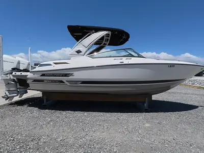 2023 Monterey 305 SS