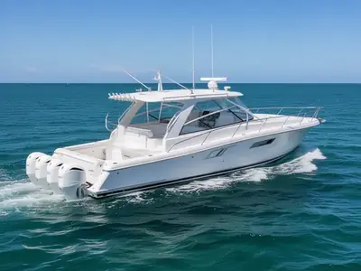 2018 Intrepid 475 Sport Yacht