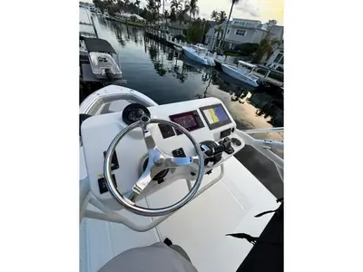 2020 Boston Whaler 380 Outrage