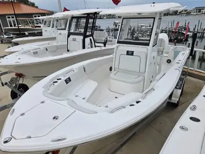 Sea Fox 248 Commander