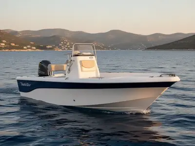 2017 Nautic Star 1910 NAUTIC BAY