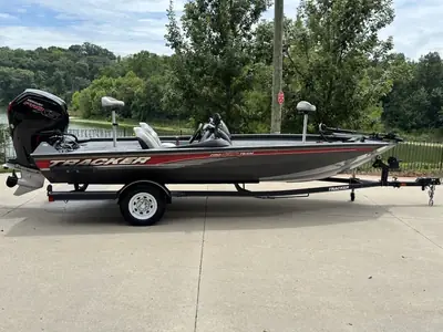 2018 Tracker Pro Team 190 TX
