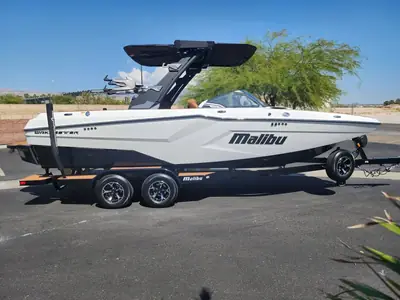 2026 Malibu 23 MXZ