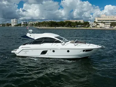 2015 Beneteau OCEANIS 38 DAYSAILER