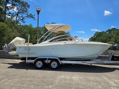 2022 Scout 240 DORADO
