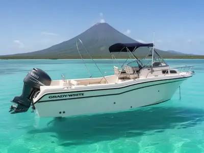 2002 Grady White 248 VOYAGER