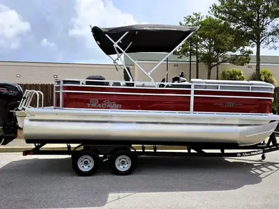 2026 Sun Tracker SPORTFISH 20 DLX