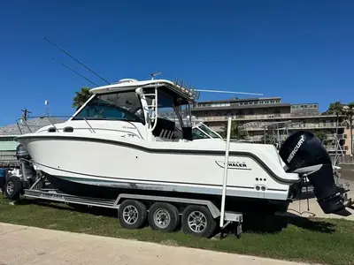 2012 Boston Whaler 315 Conquest