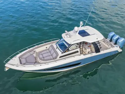 Boston Whaler 420 Outrage