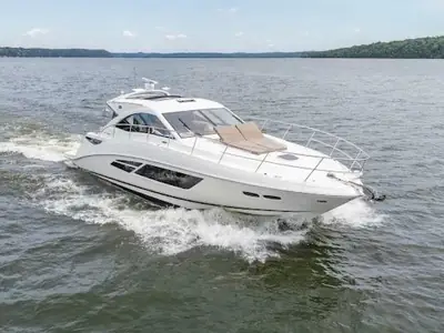 2016 Sea Ray Fly 510