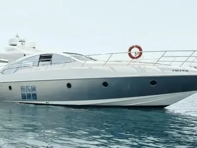 2009 Azimut 68S