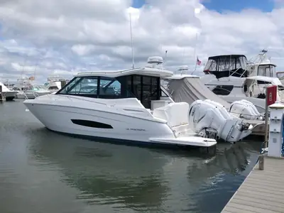2022 Regal 36 XO