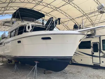 1989 Carver 3807 AFT CABIN
