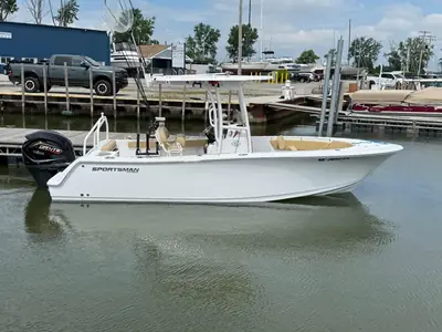2023 Sportsman Open 232 Center Console