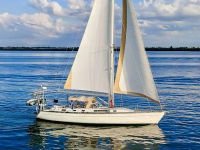 1991 Oyster . 48 Lightwave