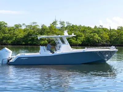 Invincible 33 Open Fisherman